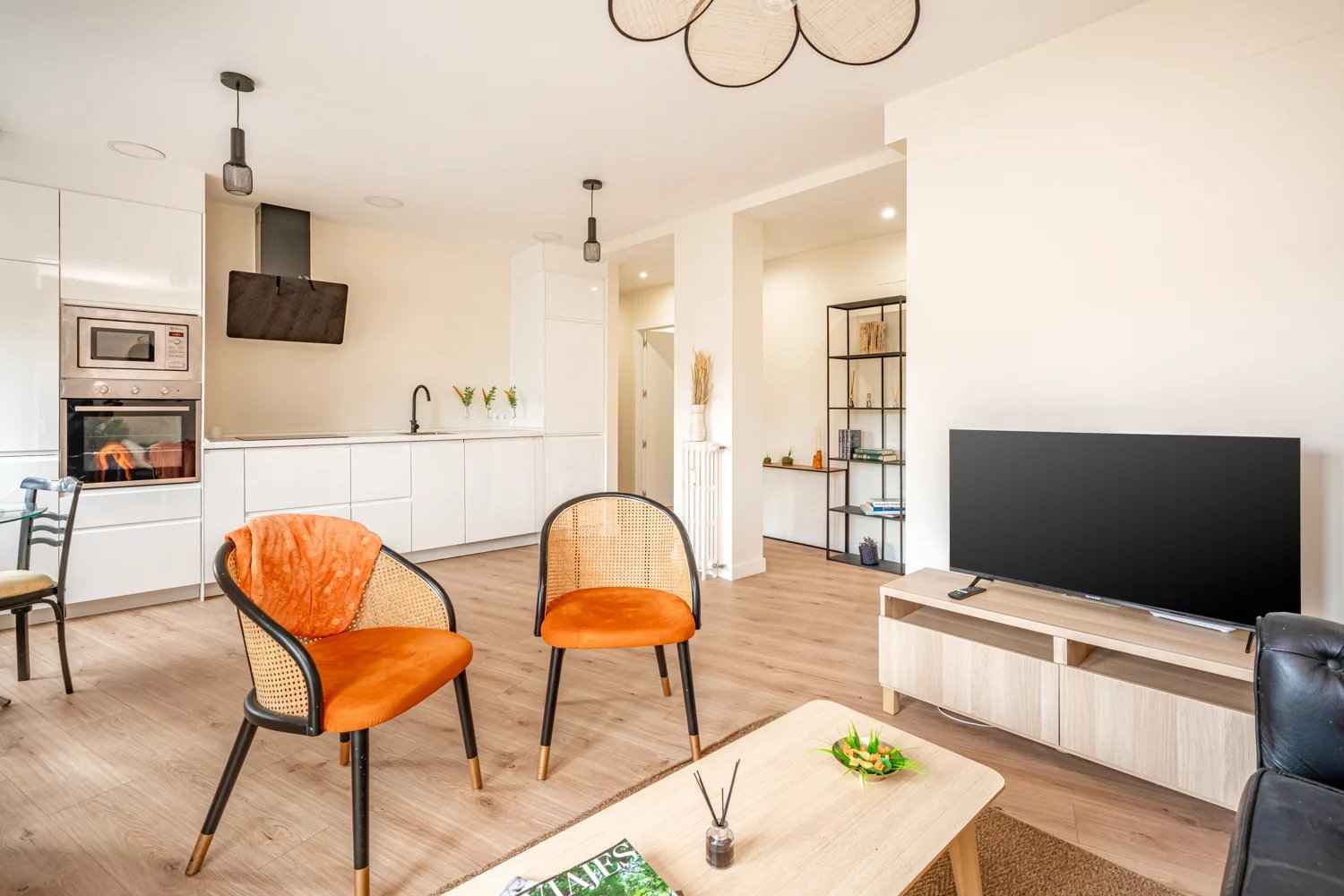 91f7e1c2b90a0ec996bee79745dad503 1faff599a6 1500 original - Translation missing: en.helpers.application.image_tag.default_alt