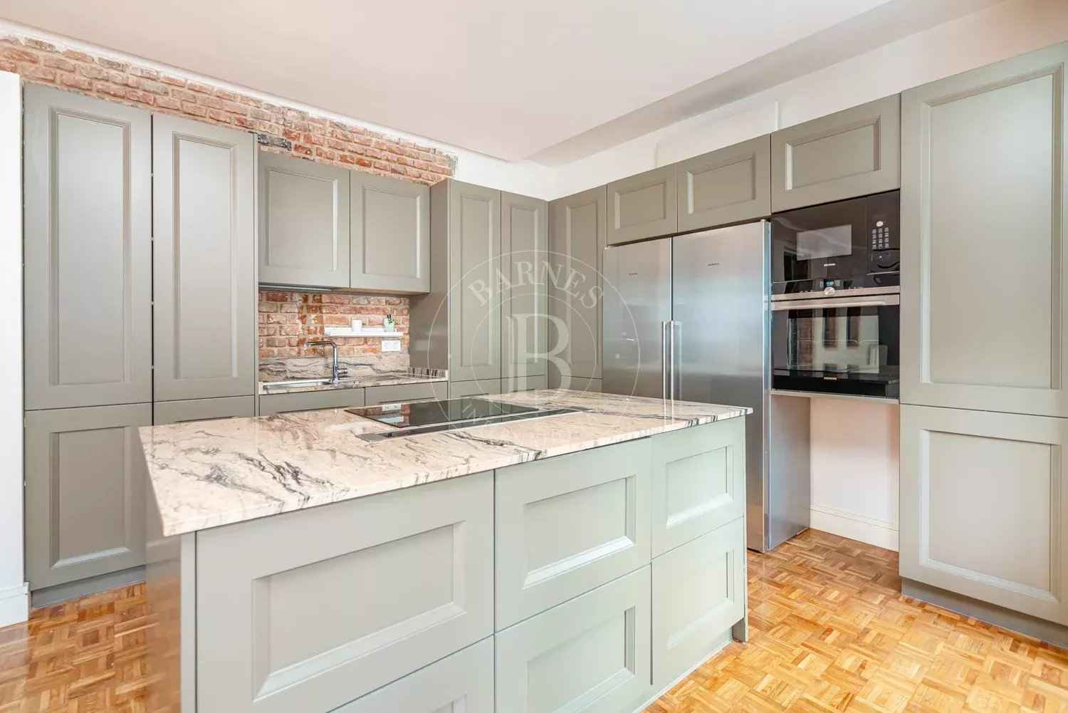 370b32dc3c20ce9ef8ac28448f98a7f7 536de32f84 1500 original - Attribut alt par défaut.