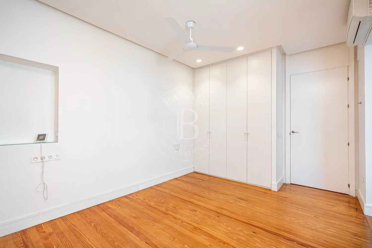 07ddd88c1d84673b7ea5f941ddbbff37 83fe526471 1500 original - Attribut alt par défaut.