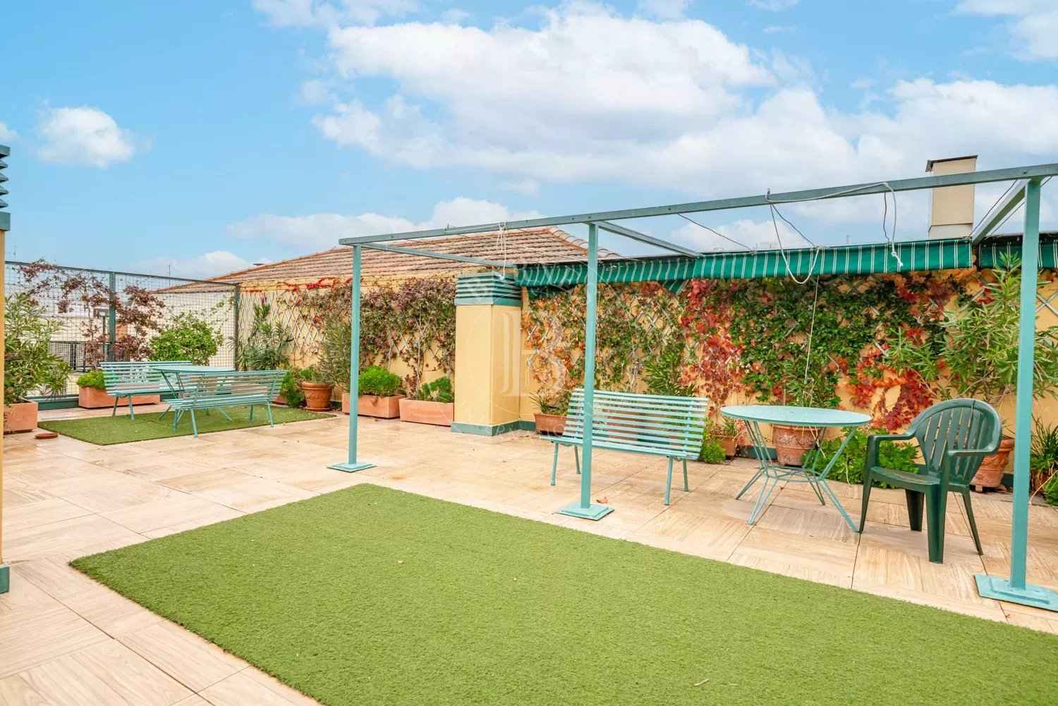 164c347687c9343877edfb8a9cbe1c3f e12557ee8c 1500 original - Translation missing: en.helpers.application.image_tag.default_alt