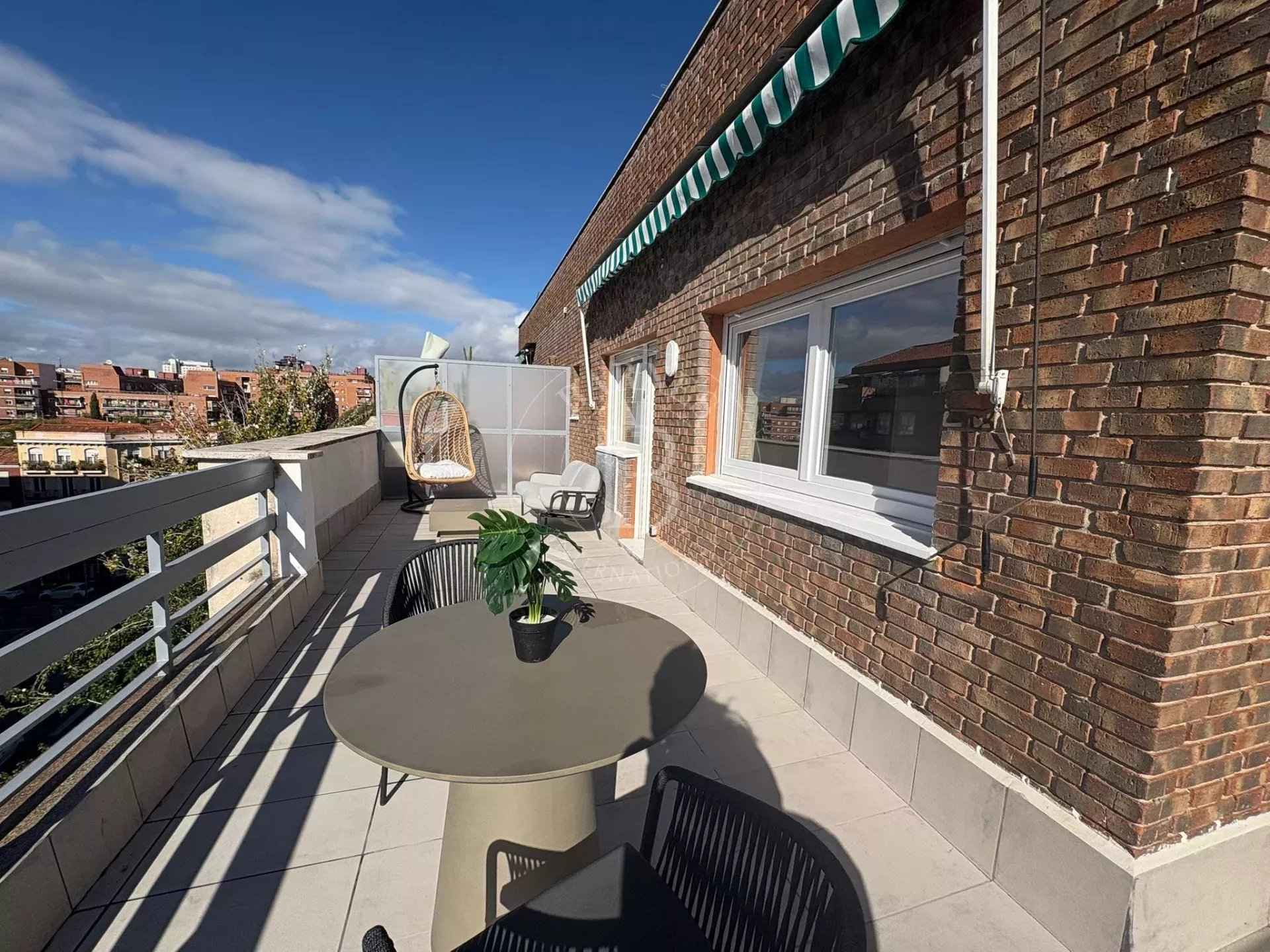 750c299e23a329b3865ae70a93836e06 025c3ab9f7 1920 original - Attribut alt par défaut.