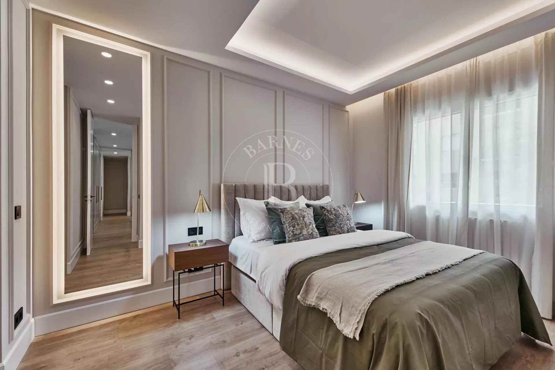 E4f7ddb3bf4504322fcd6a94d2650f42 fb8f17919d 1920 original - Attribut alt par défaut.