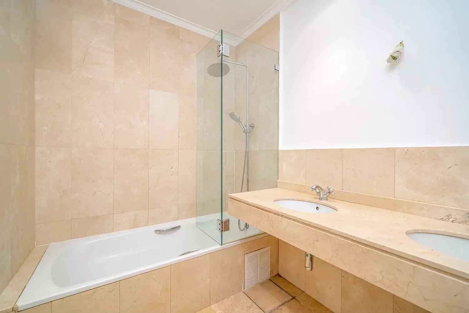 C0a466f3686902e500336b853a63982a e05d2cb437 1500 original - Attribut alt par défaut.