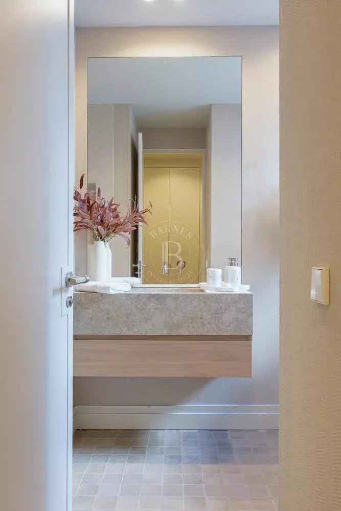 3f18b46cf89a79e1203370481c3dd187 13f3c820be 1000 original - Attribut alt par défaut.