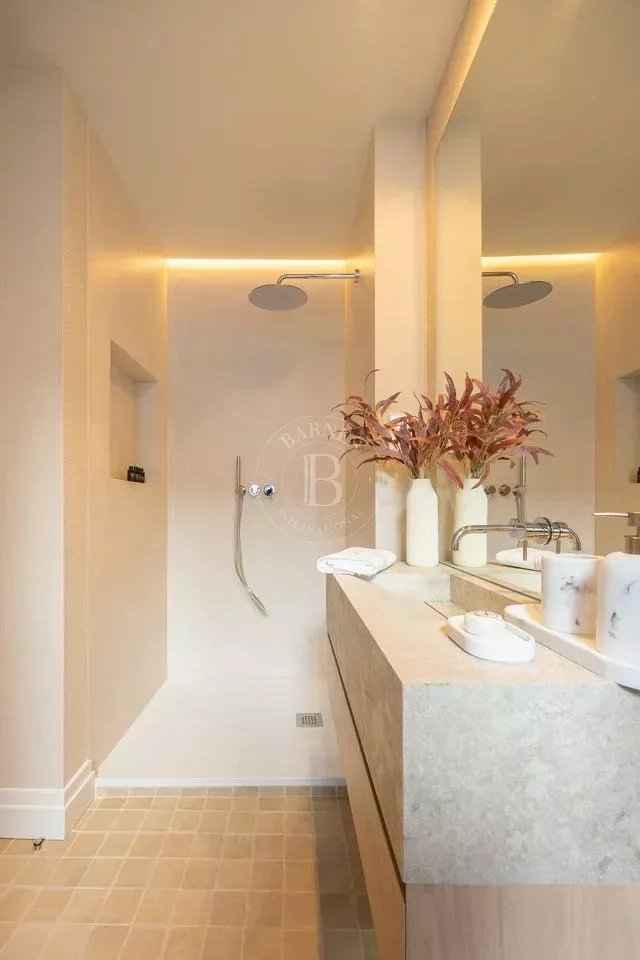 E790f366ab9f97bd205b720829536083 37c559784d 960 original - Attribut alt par défaut.