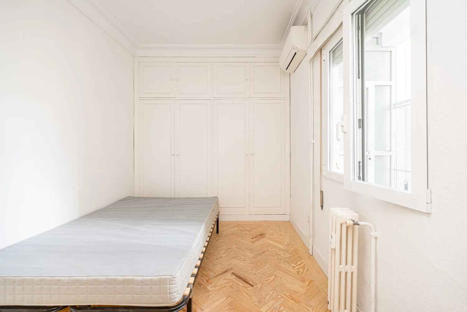 E4b11d1f94c20123448ed5e4de603d65 cda32d4b89 1500 original - Attribut alt par défaut.