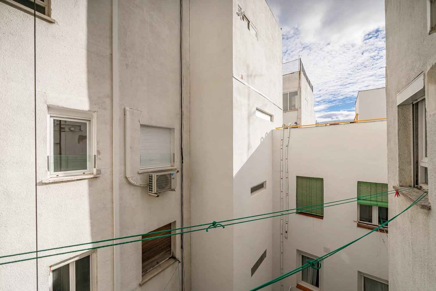 Aa4aeddbe883e24eb35275d32b300c69 587a55dd81 1500 original - Attribut alt par défaut.