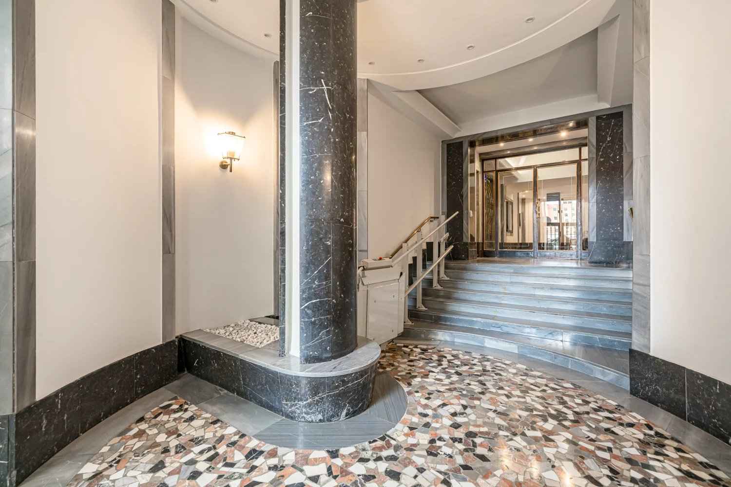 8341c18b5e81f2d3d13aa59377d4931b c342167391 1500 original - Attribut alt par défaut.