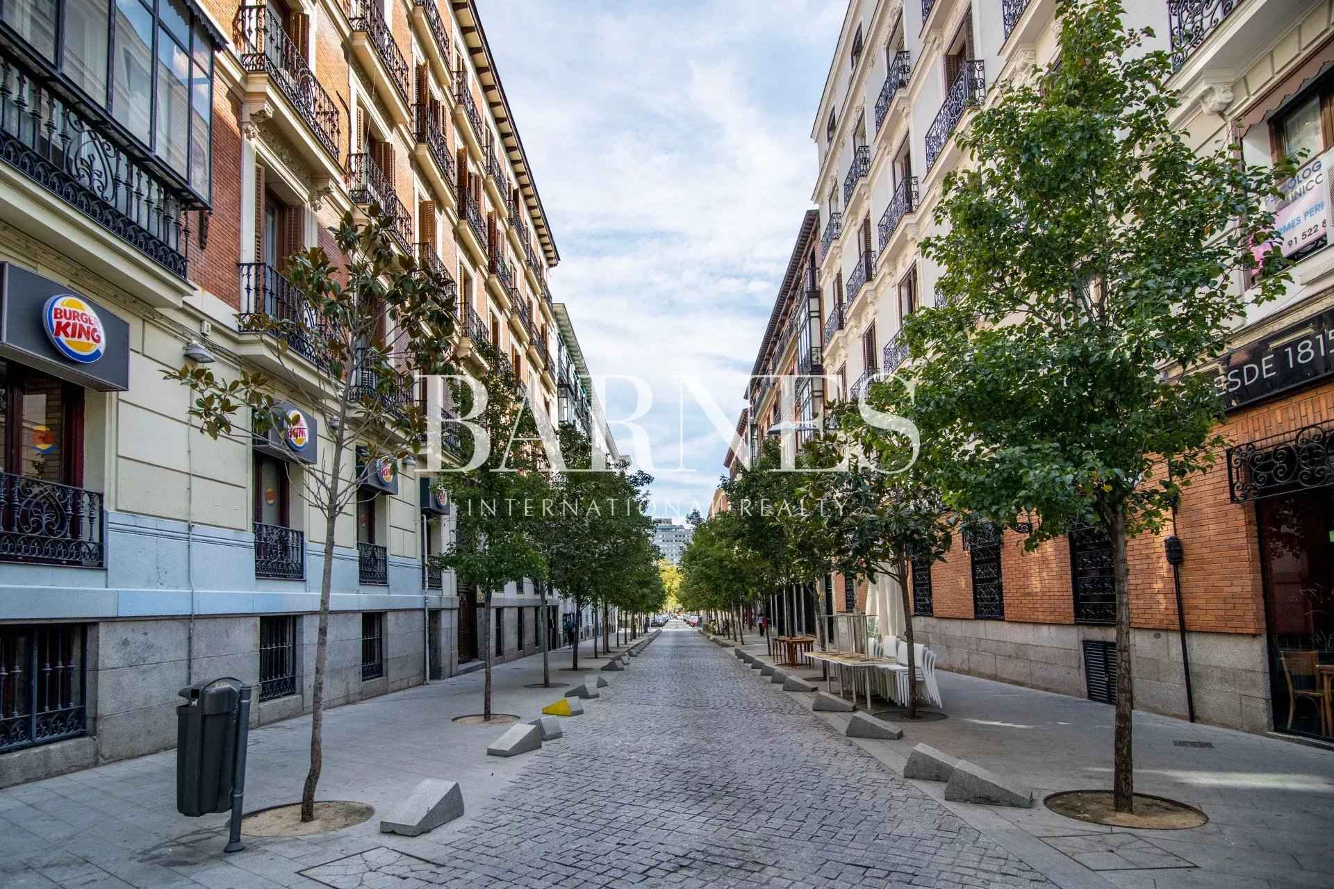 90a370bbcb9f2482e2e28e2b4a48880c 5505deb824 1920 original - Attribut alt par défaut.