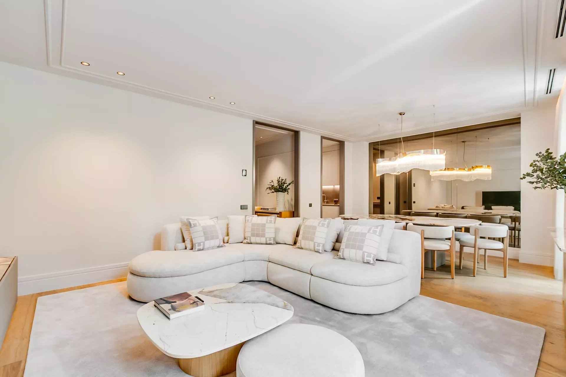 C8e1d0750b8dc1a2323515fc012fe368 22068e2037 1920 original - Attribut alt par défaut.