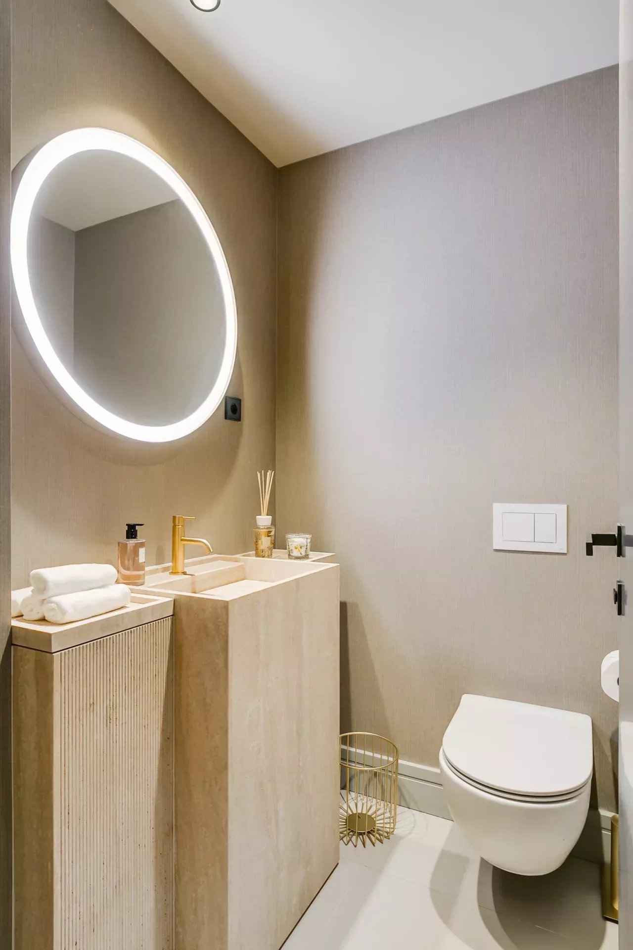 2e726a662ecc42112d2393a0cedf0098 7134a12f18 1920 original - Attribut alt par défaut.