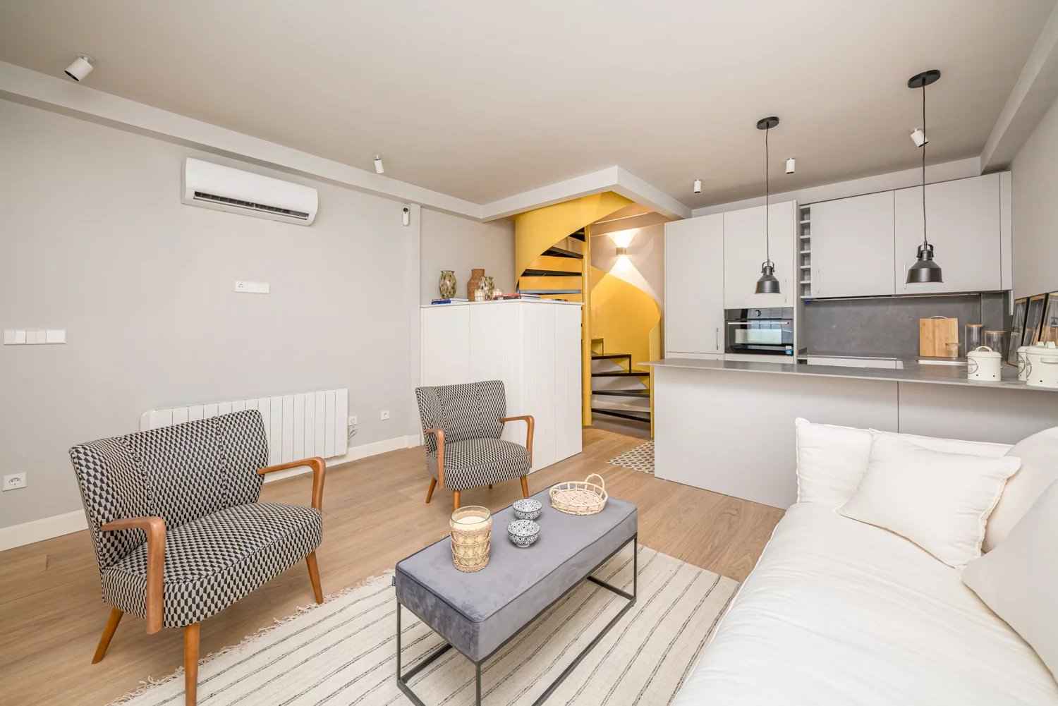 C0cf979417594141ecfa6f12f262e546 160a9252bc 1500 original - Translation missing: en.helpers.application.image_tag.default_alt