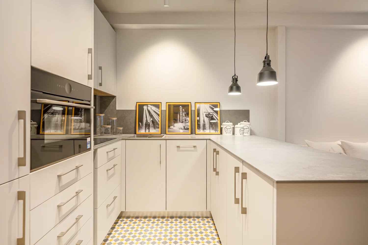 404f1dfb22e6a9d4b0c635aca95bbaca b8d82b4d19 1500 original - Translation missing: en.helpers.application.image_tag.default_alt