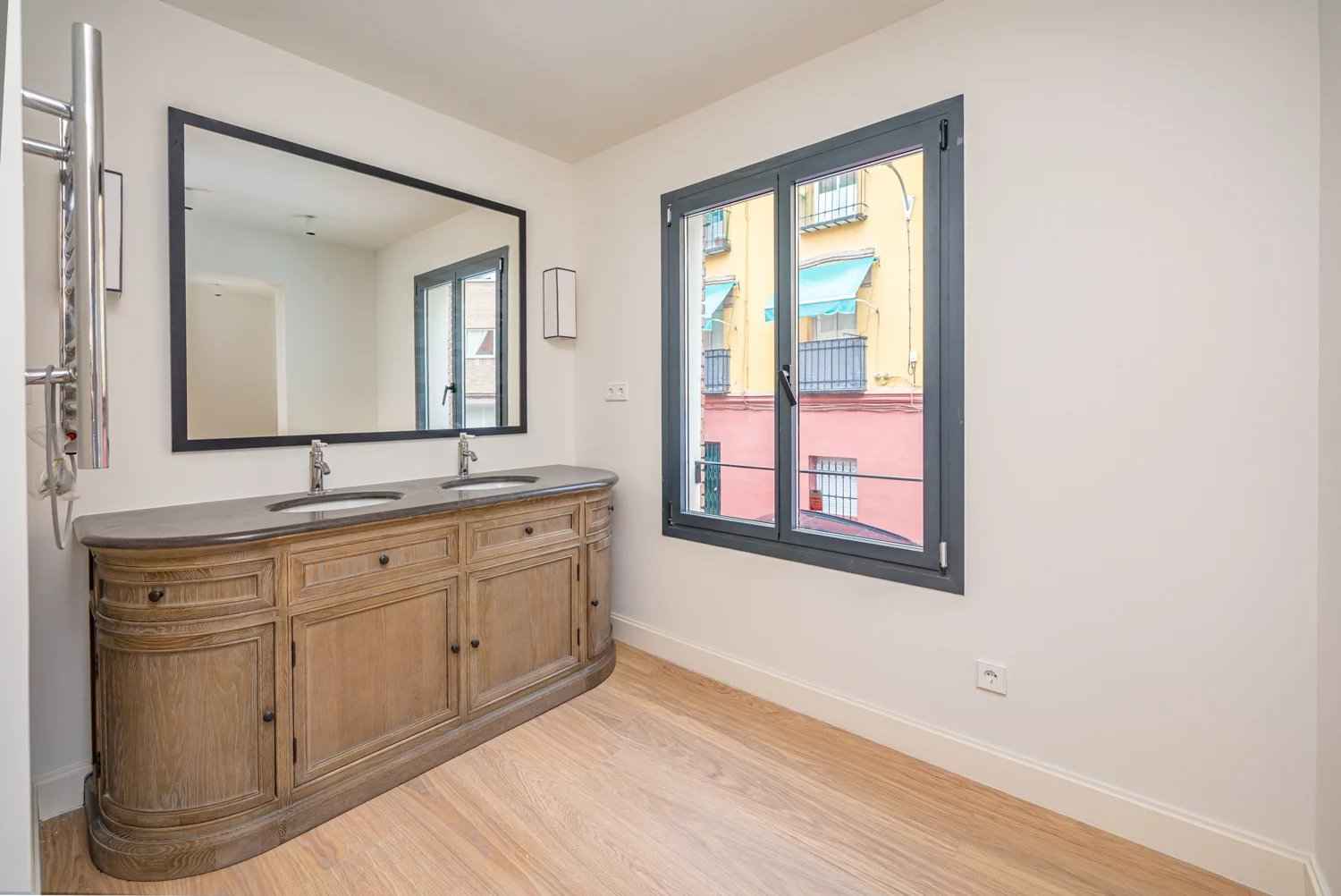 124c4785d11a99f27a2165db1ef53ea4 744d3339ef 1500 original - Translation missing: en.helpers.application.image_tag.default_alt