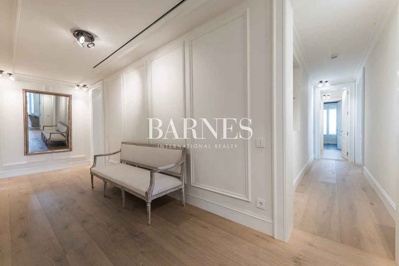 B6ee40b30a8d2c31e49ee5412a6562c8 1fc74f2e26 1283 original - Attribut alt par défaut.