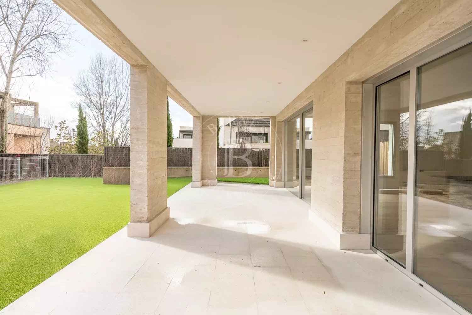 Fa959eee4bbf2e5dde1f7eba683cafa2 02c0f11686 1500 original - Translation missing: en.helpers.application.image_tag.default_alt