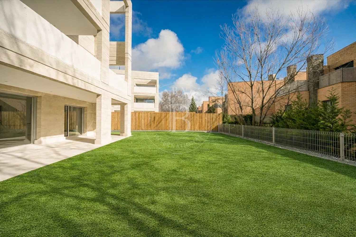 1ab3d97a08649b76d60f47f879561fc9 d08c8464fb 1500 original - Translation missing: en.helpers.application.image_tag.default_alt