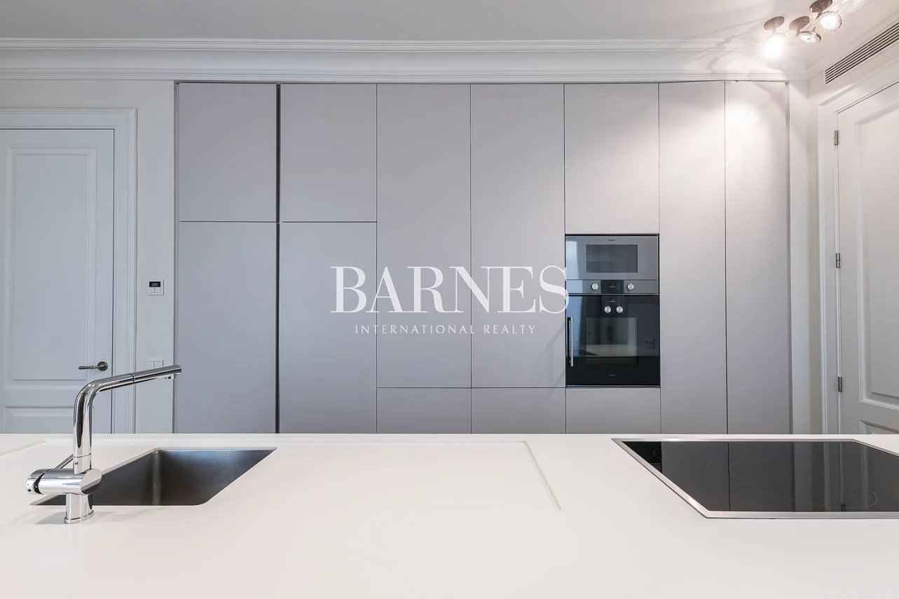 5d2491fa5cff278076e9d542bff26037 9116473e30 1283 original - Attribut alt par défaut.