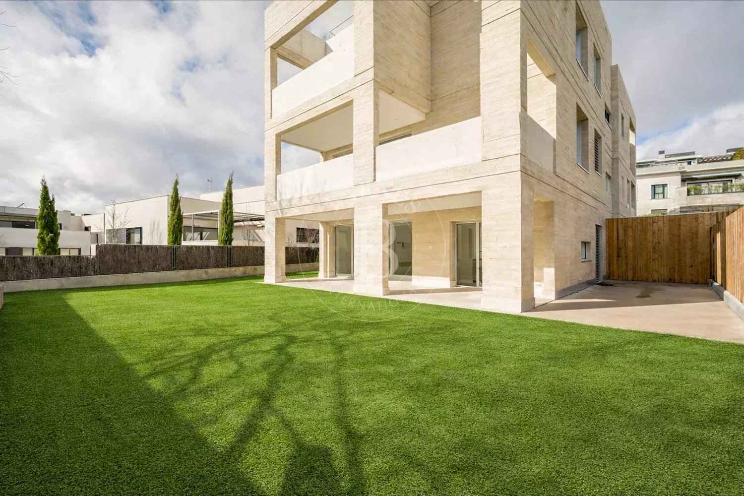 E71bc7c5a7dbff9f49ef02538158935d 499b2de44c 1500 original - Translation missing: en.helpers.application.image_tag.default_alt