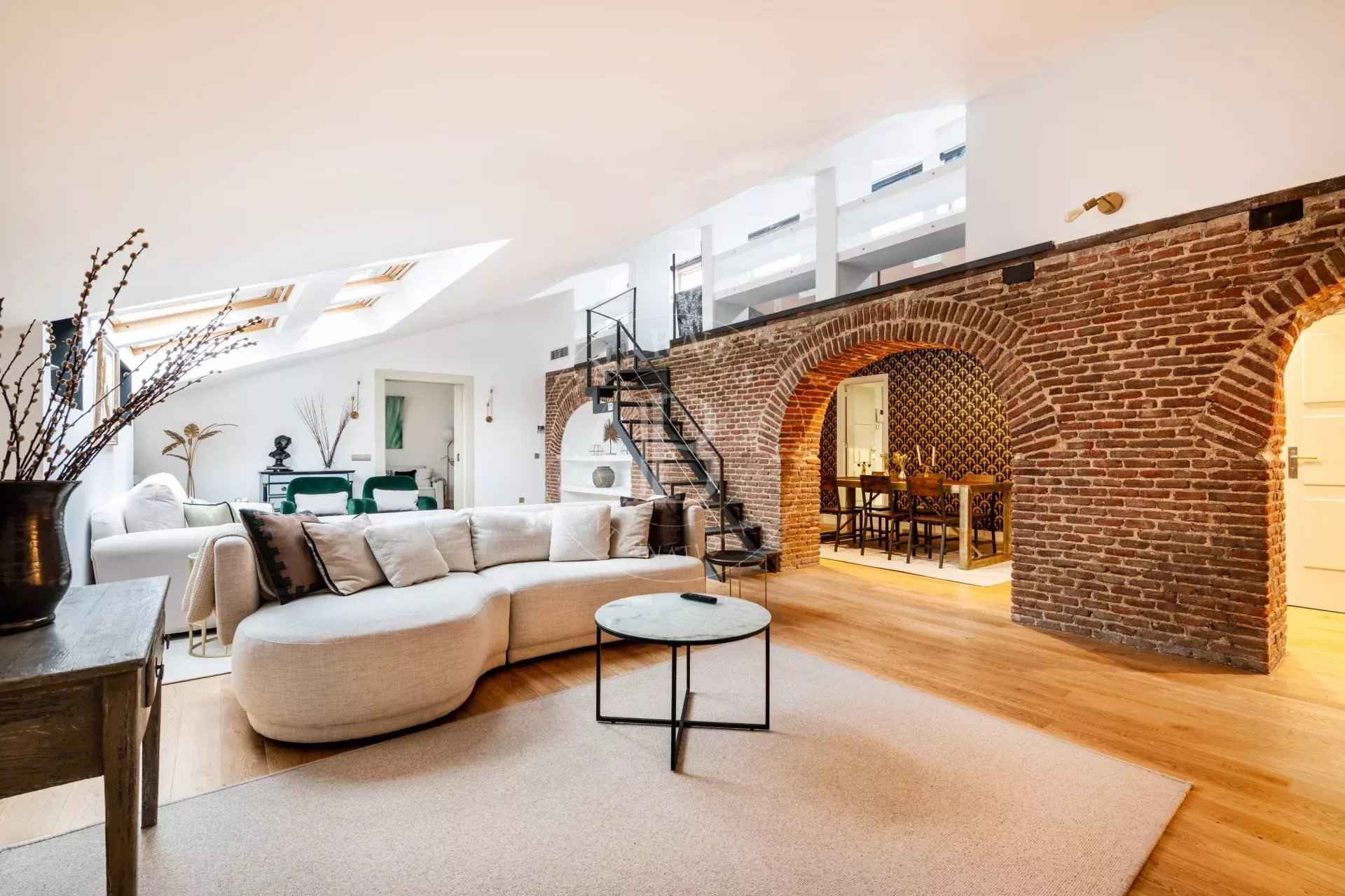 D11b92243c04ec700dc4c15dccced60c fafbcdfc91 1920 original - Attribut alt par défaut.