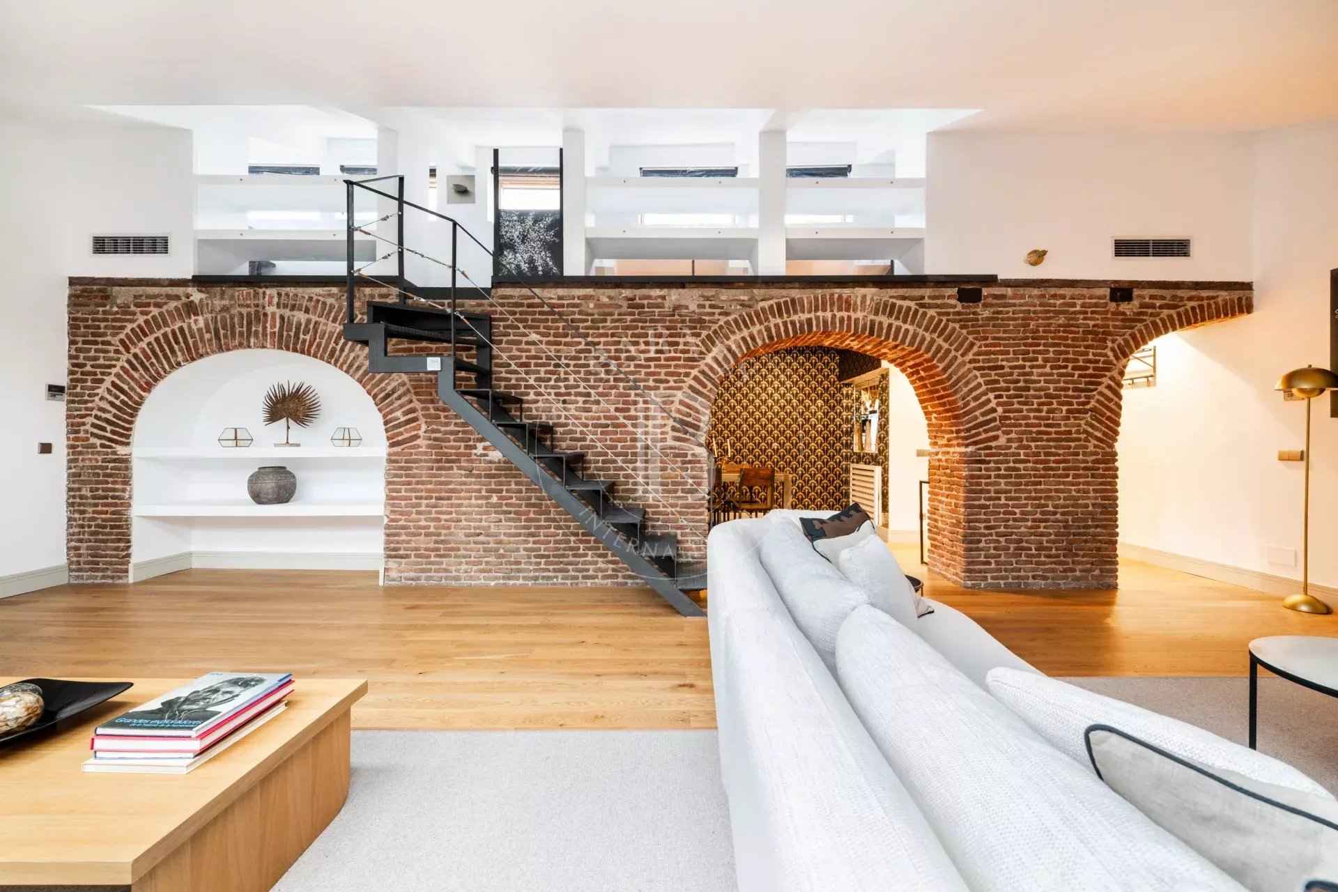 6637456617d13deeed530f1f0a4235b8 3b874ca844 1920 original - Attribut alt par défaut.