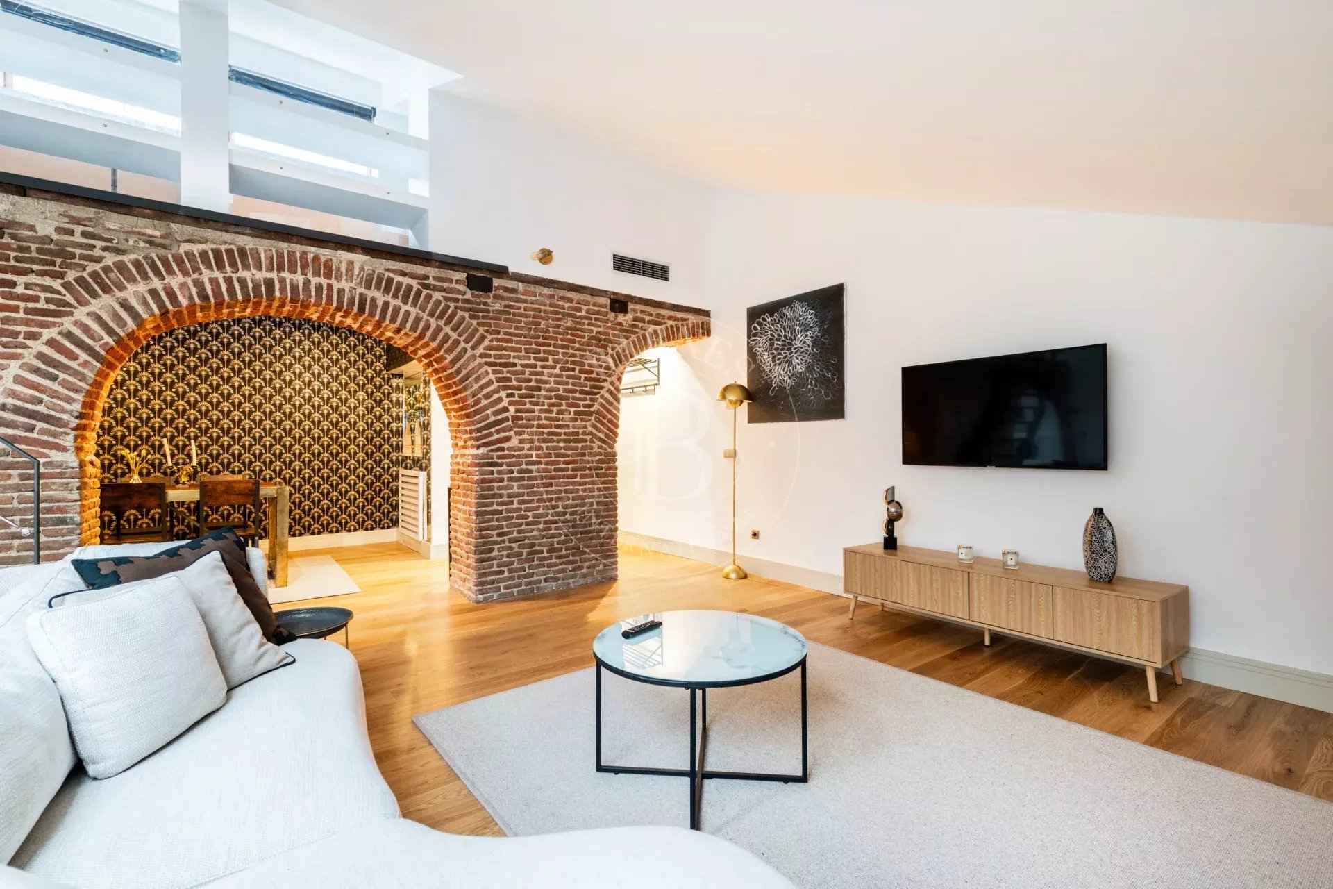 03c9842b0f9201c02353e003dbb0373b 97d49f75a4 1920 original - Attribut alt par défaut.