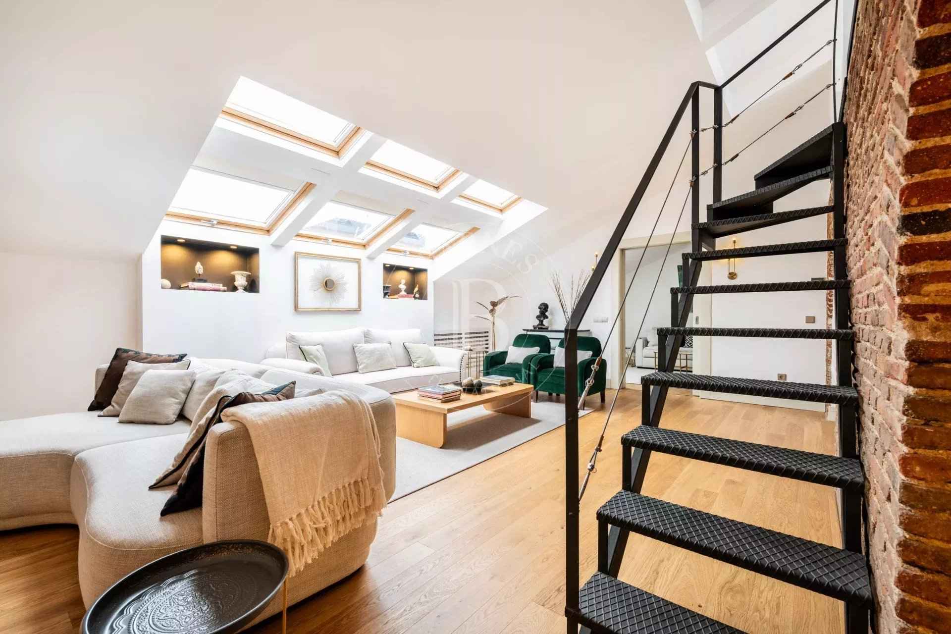 5756e58a6150beaa64eed308b43aa047 163e21a029 1920 original - Attribut alt par défaut.