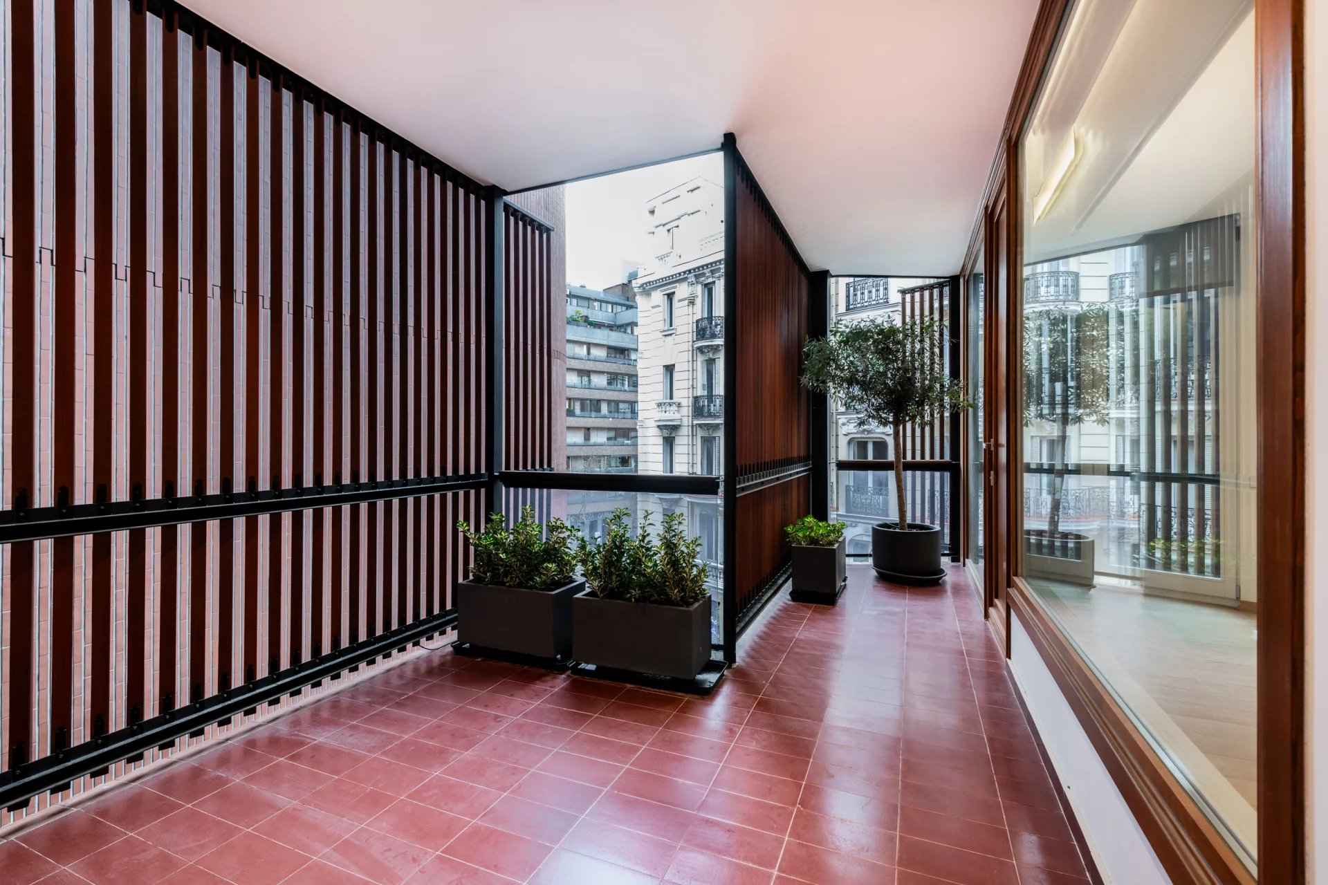 4971f68465178f8ded3e46668e1bb142 b73815ec7b 1920 original - Attribut alt par défaut.