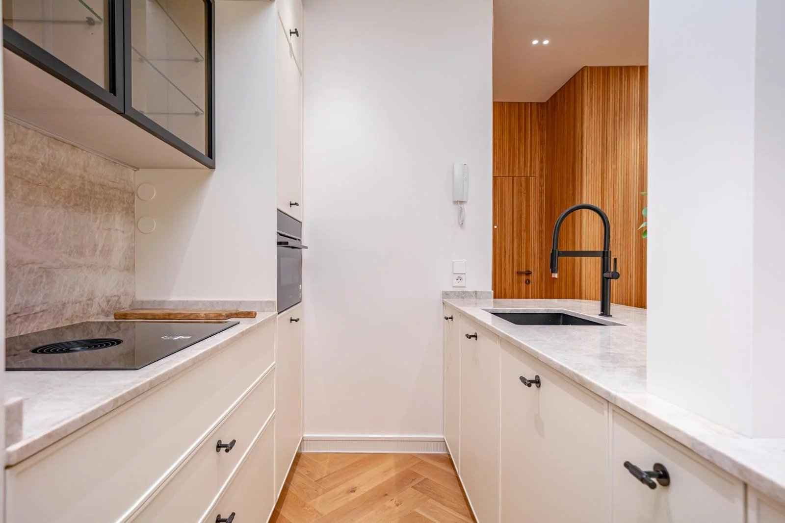 87e1d832c3e626485675c597fca46138 957314d627 1600 original - Attribut alt par défaut.