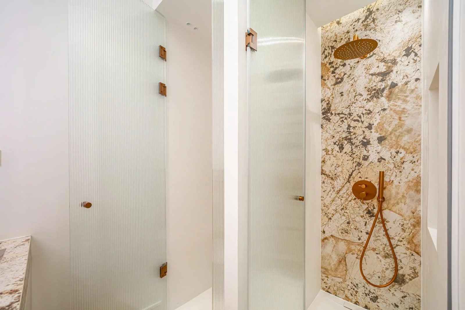 A9fded5aab19ee97cee4aec4423de9f4 c1ac5ee705 1600 original - Attribut alt par défaut.