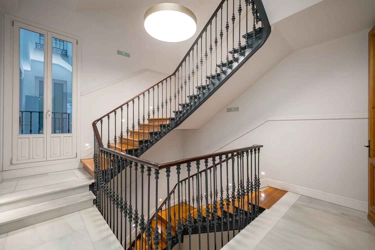 Dd59677b0edd8dc41e63406f13206ada bc35a18749 1500 original - Attribut alt par défaut.