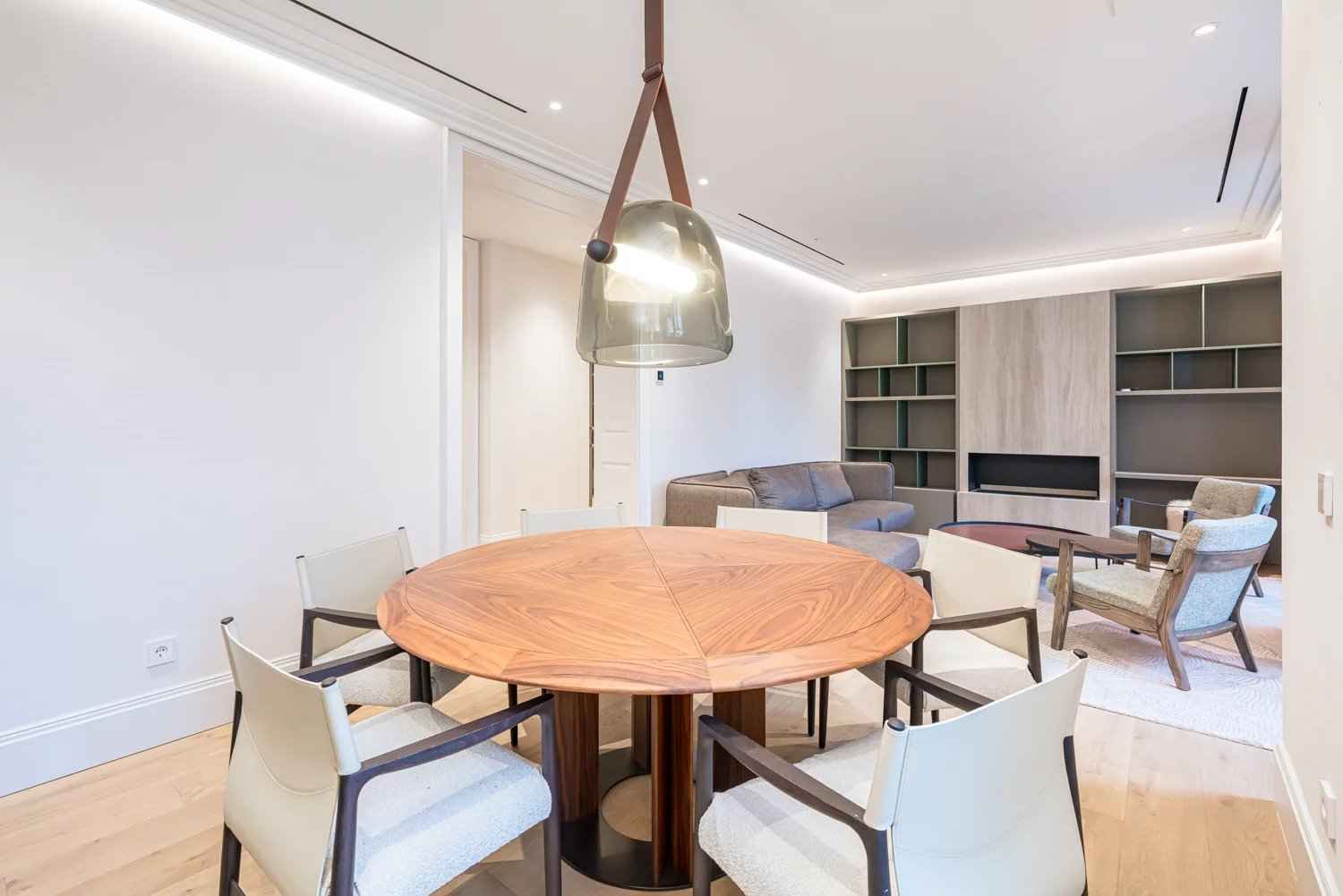 8c910980d4bc21a90d0e18bc18a813cb bf779f04fc 1500 original - Attribut alt par défaut.