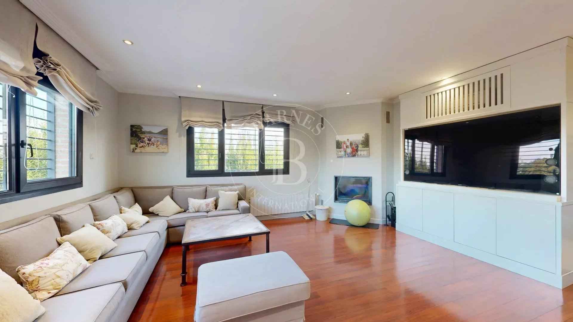 F53716ccda849e88654eaaff2f617682 32049f0300 1920 original - Attribut alt par défaut.