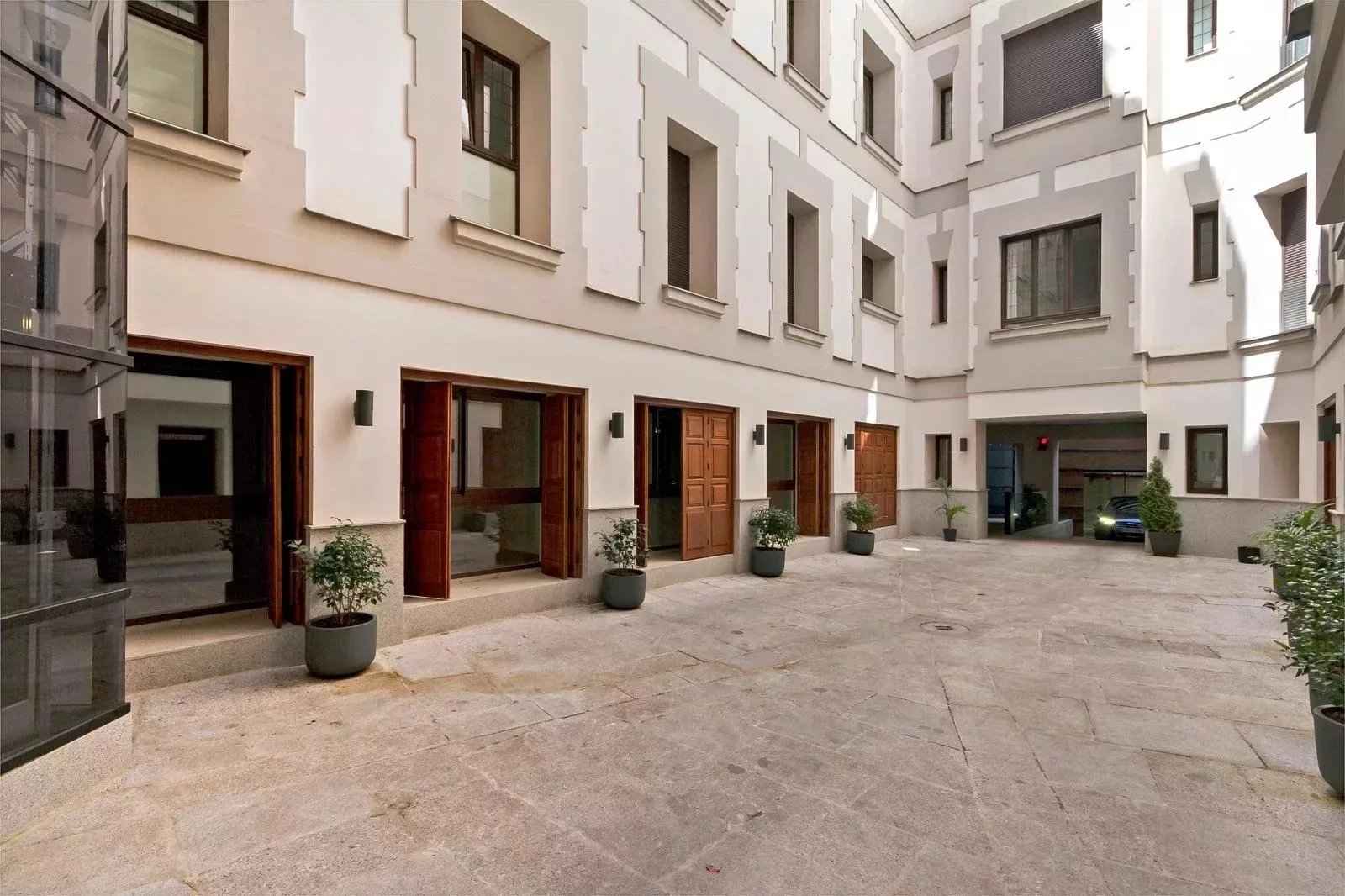 31712cb5af3fe0b03a3537c38528004b b865ff848e 1600 original - Translation missing: en.helpers.application.image_tag.default_alt