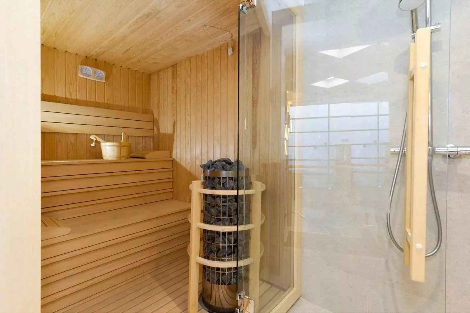 Ec90201c4ee96fd84eed9282feaa6424 13668de7d3 1600 original - Translation missing: en.helpers.application.image_tag.default_alt