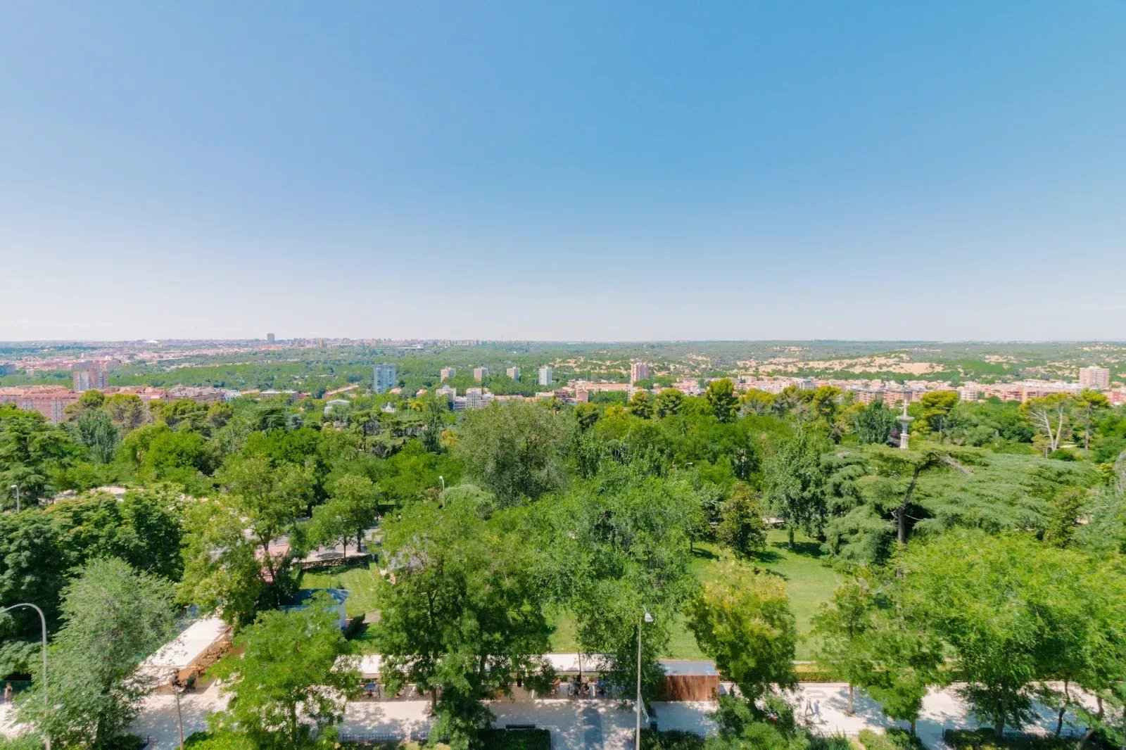 E9ad82f23c615e220a633e3cd5390a1e f03aa3dcd6 1600 original - Attribut alt par défaut.