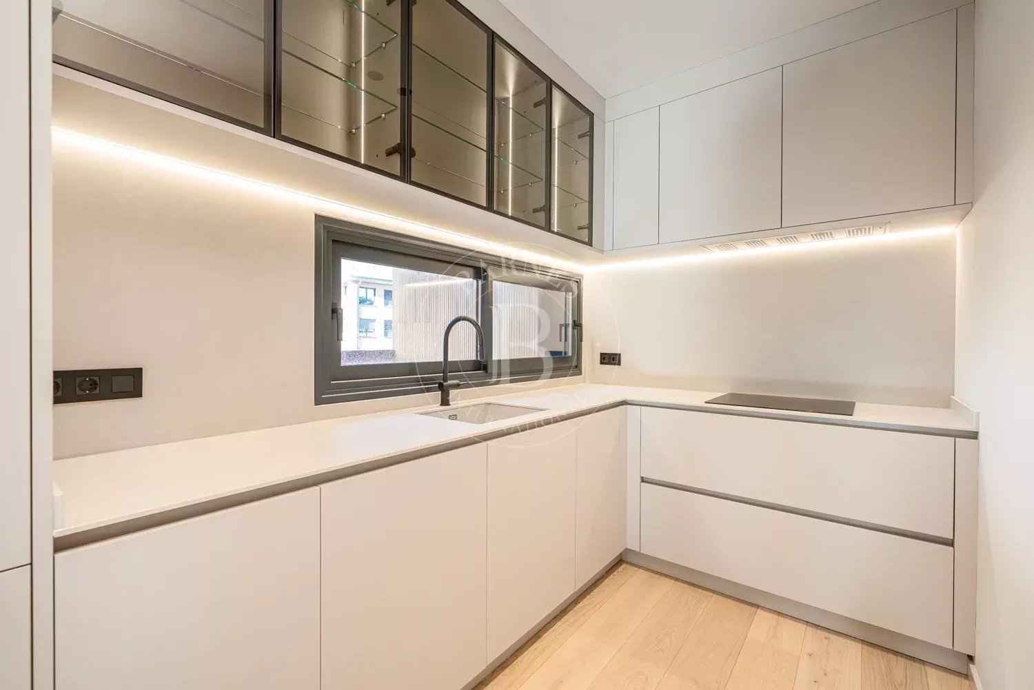 A4cbdaf06b98c5d4aa9c527e4e56da2a 560963dcc2 1500 original - Attribut alt par défaut.