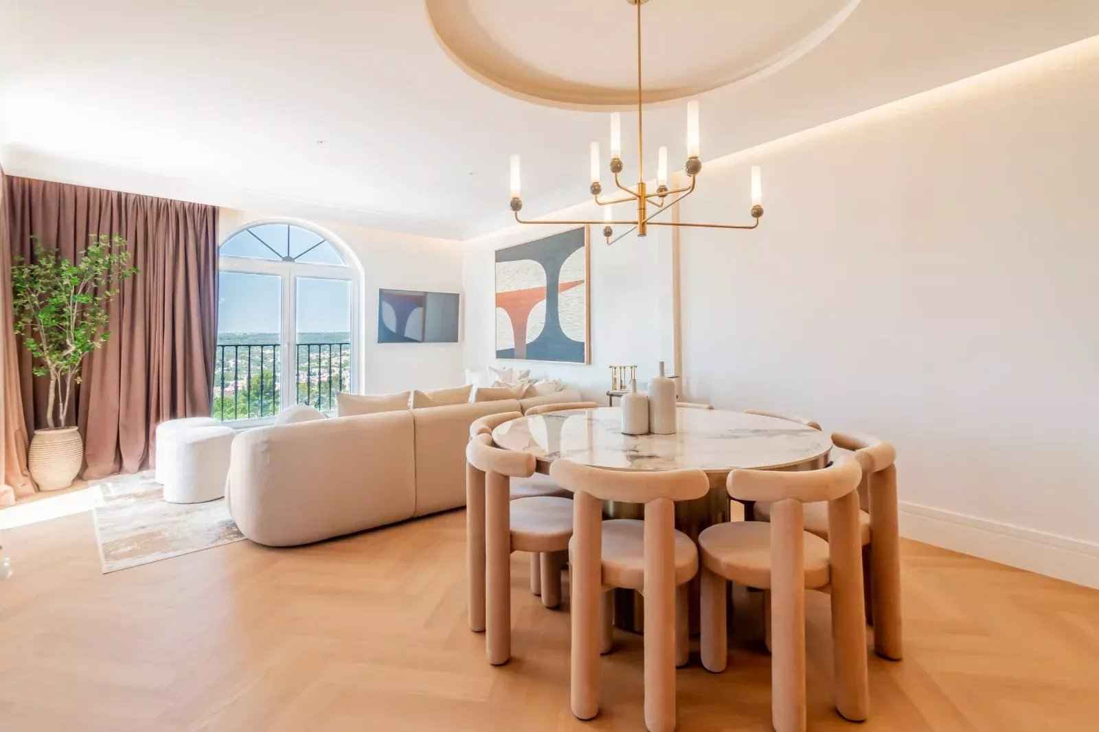 7b1f67dfd6117fb63ec39ee52268381b 1714a7c09d 1600 original - Attribut alt par défaut.