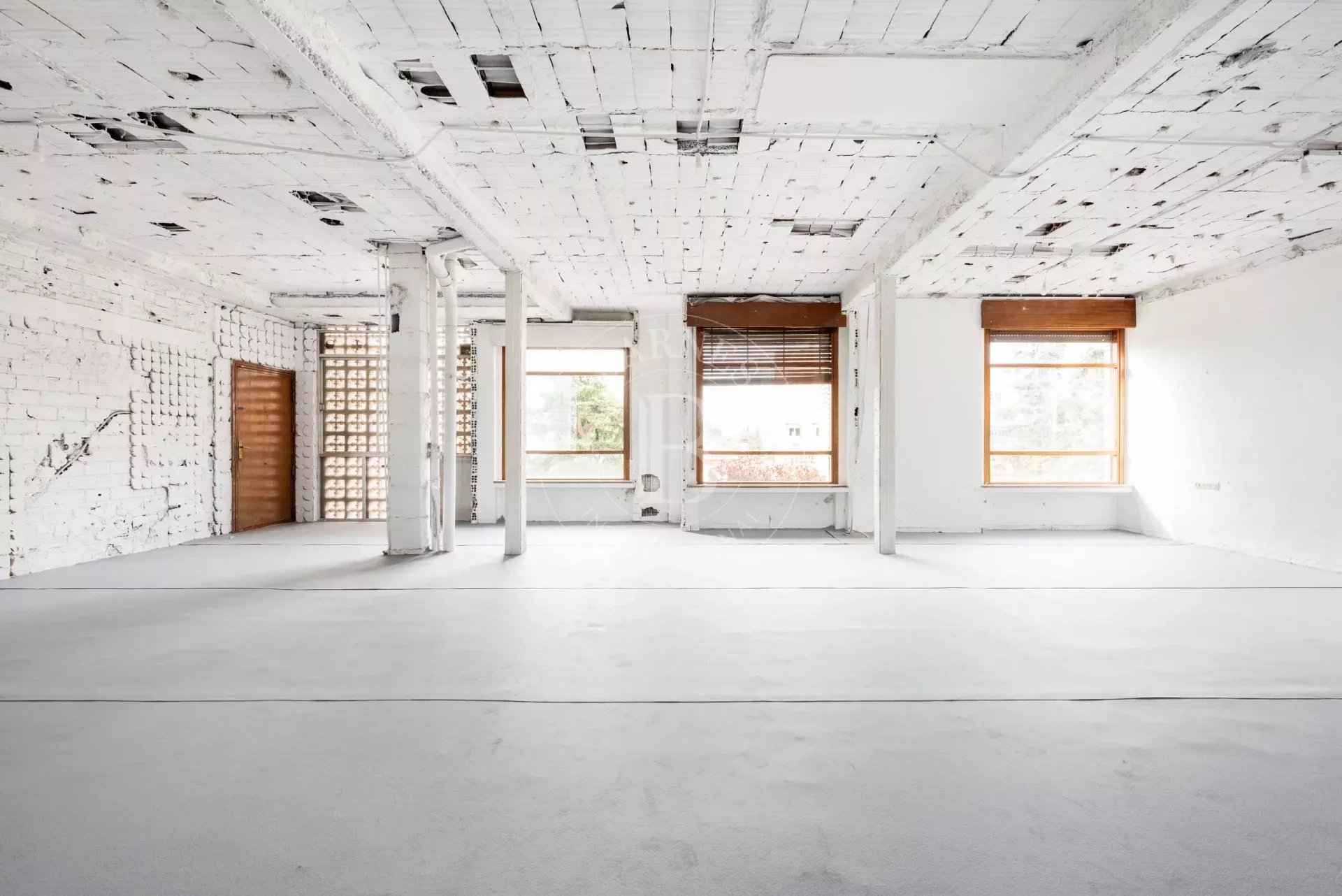 34fa2d74a8f6067cc2f37ed3fd1a63c7 f170a063e9 1920 original - Translation missing: en.helpers.application.image_tag.default_alt