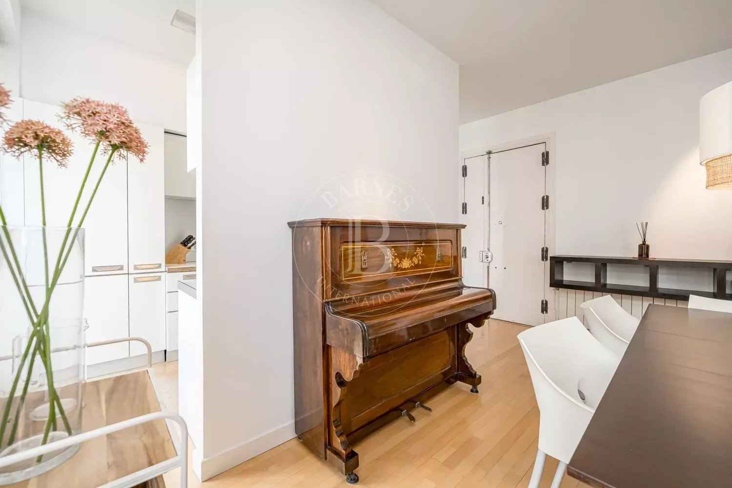 0c5a8dd83d5bbb77f381af8e0e42fada cfaa21ce27 1500 original - Attribut alt par défaut.