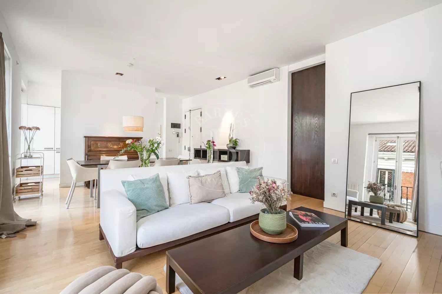 D790e295cf46a6bb8bacca90f966ade4 c7fa71a2fa 1500 original - Attribut alt par défaut.