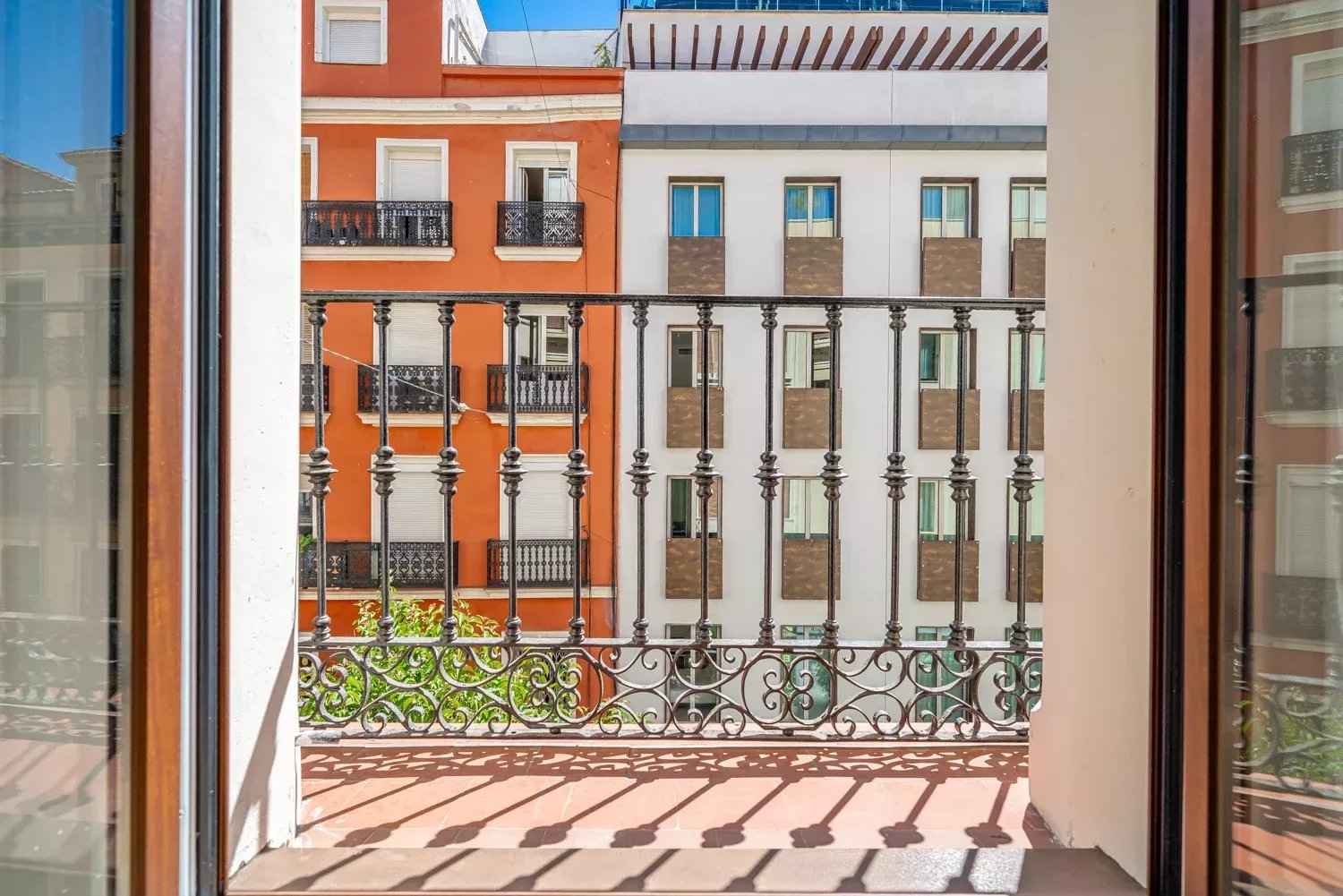 F8d1c941656582f51ec4e4be50dae1e3 38793216f5 1500 original - Attribut alt par défaut.