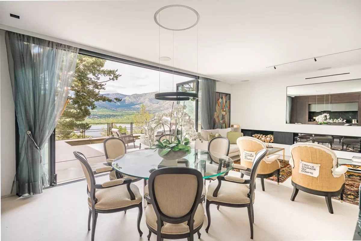 0da1b0ee223ee2a78810aa5ebc1aa544 bdc6e98922 1200 original - Translation missing: en.helpers.application.image_tag.default_alt