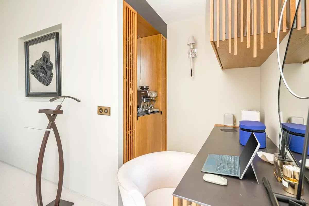 30448d9fc02f1d806e073d110899e4d0 d9a90e4c4a 1200 original - Translation missing: en.helpers.application.image_tag.default_alt