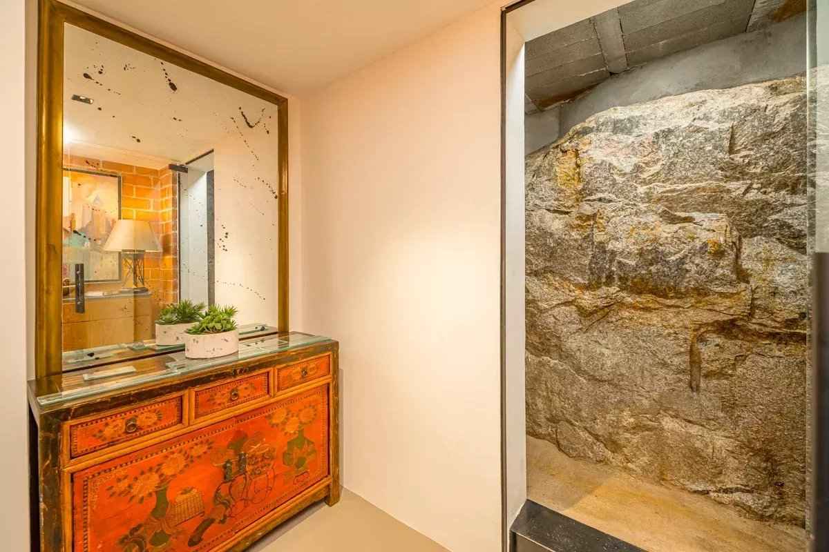 B8fe61bdd6452b272b4efd6cb1a5f865 c0c0466185 1200 original - Translation missing: en.helpers.application.image_tag.default_alt