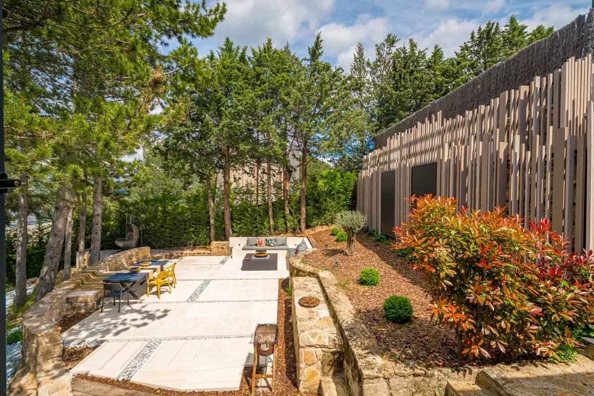 428b0978bc41c6119386447d0fbf14f9 5bc3b84094 1200 original - Translation missing: en.helpers.application.image_tag.default_alt