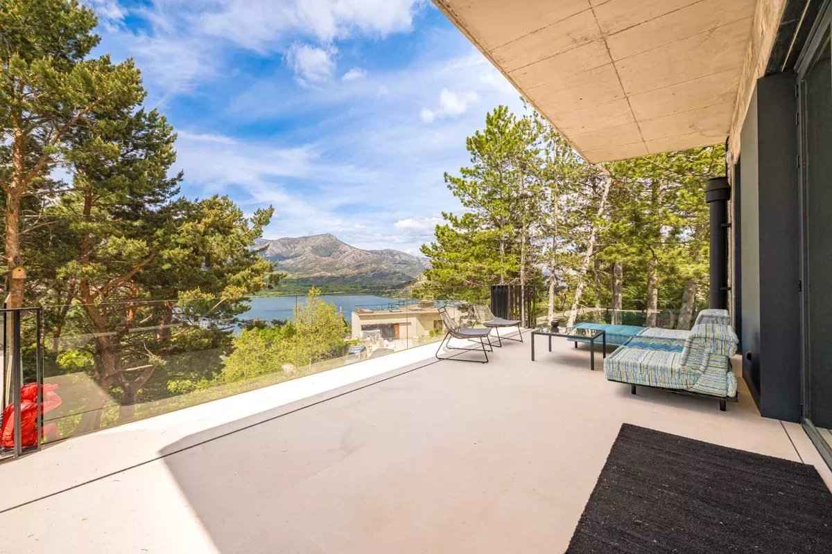 0e4cc8ca9c7f87f10762aeddad4d5c62 12cb479317 1200 original - Attribut alt par défaut.