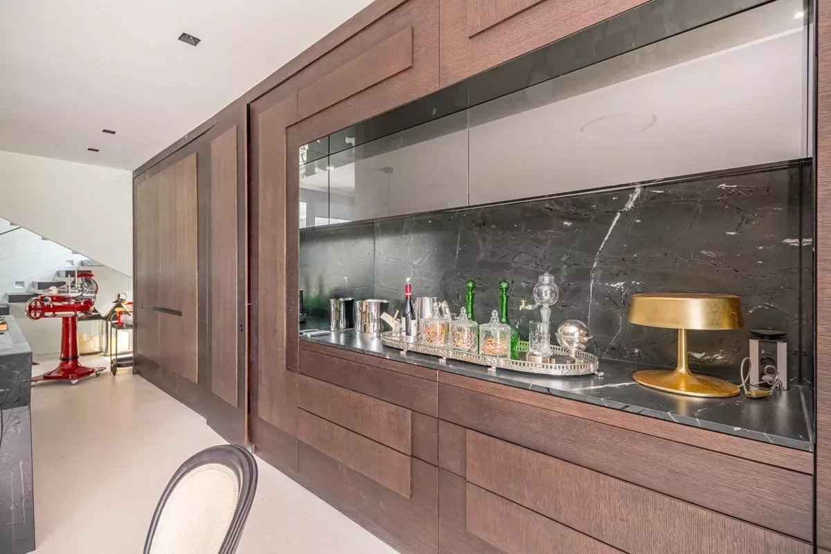 1ee6a025b469fe0e266a3fba5fd64a69 ab0a2eff49 1200 original - Translation missing: en.helpers.application.image_tag.default_alt