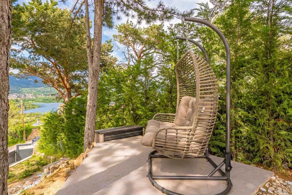 69185a2a7a05d5387ae3c9cb18276577 49984e9862 1200 original - Translation missing: en.helpers.application.image_tag.default_alt