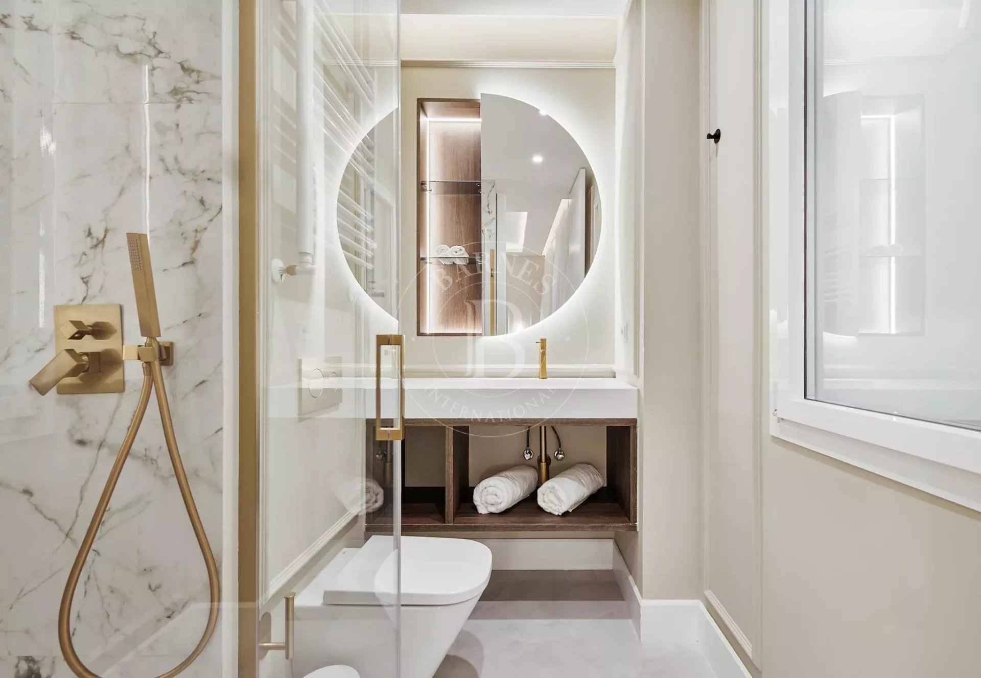 669246da90d09f1cd853ba0653b3edd9 e09d7819da 1920 original - Attribut alt par défaut.